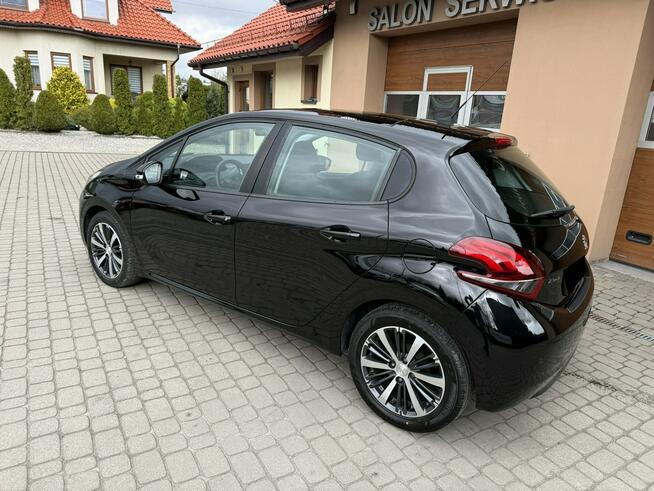 Peugeot 208 1,2 82KM Klimatronik Navi Kamera CarPlay