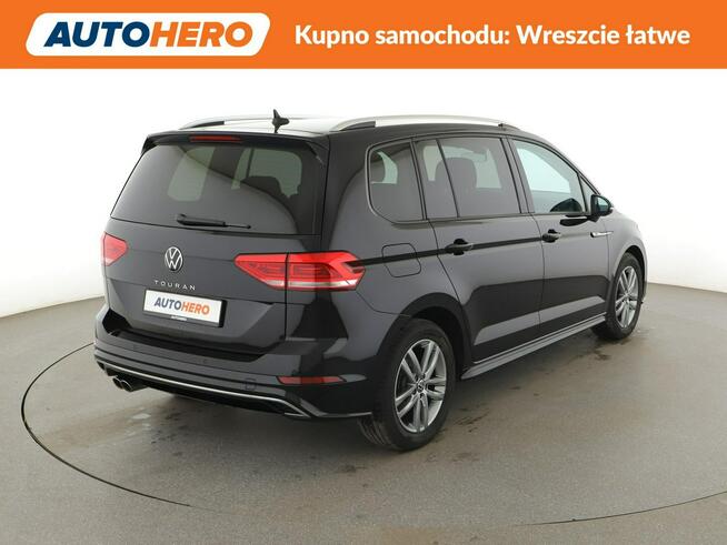 Volkswagen Touran R-Line automat virtual 7-os. PDC navi grzane fotele ACC climatronic-3s