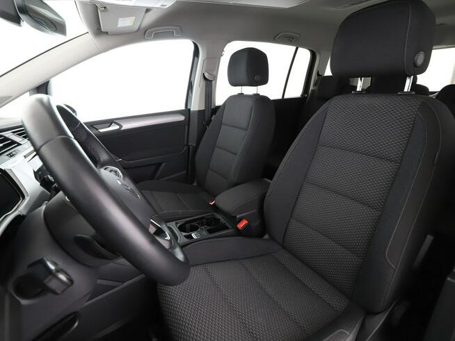 Volkswagen Touran R-Line automat virtual 7-os. PDC navi grzane fotele ACC climatronic-3s