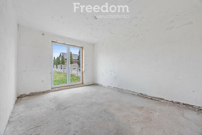 Dom 140 m² + poddasze 93 m² | działka 6743 m²