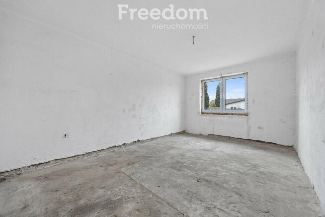 Dom 140 m² + poddasze 93 m² | działka 6743 m²