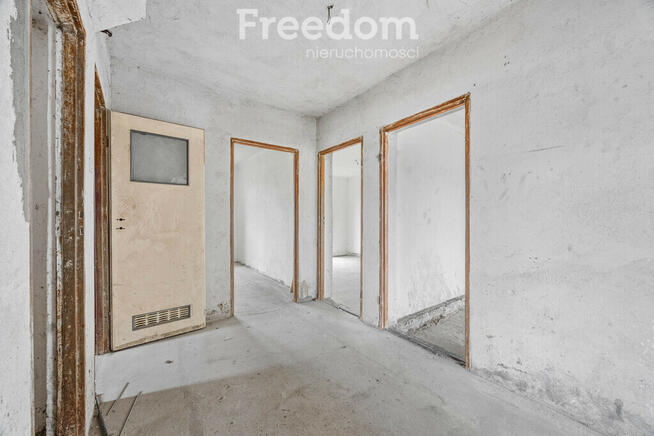Dom 140 m² + poddasze 93 m² | działka 6743 m²