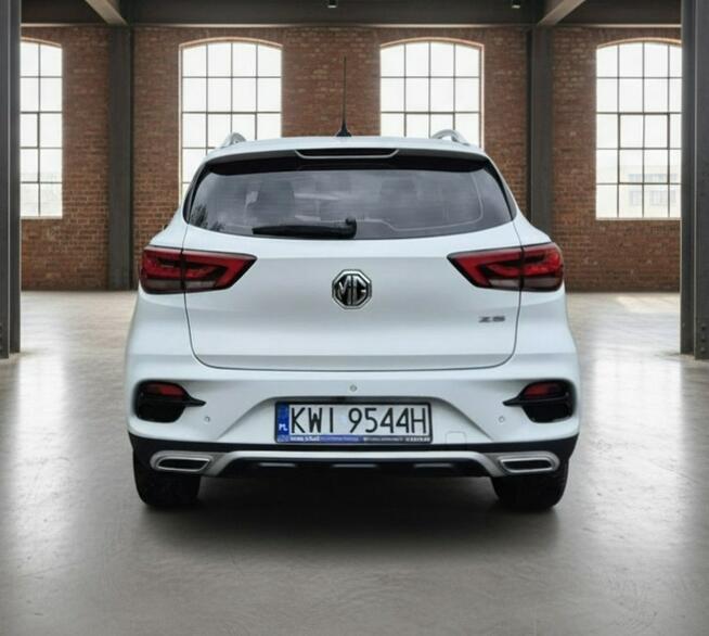 MG ZS