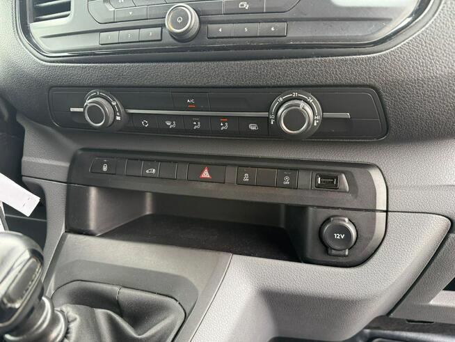 Toyota ProAce Long*Klimatyzacja*SerwisowanyASO*Zadbany*NiskiPrzebieg*Tempomat*3osobo