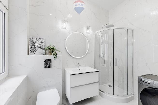 Słoneczne mieszkanie po remoncie (3 pokoje)