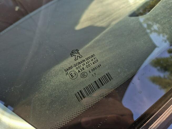 Peugeot 2008 1.2 benzyna Allure 110KM skóra NAVI led PDC kamera 2017