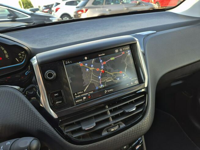 Peugeot 2008 1.2 benzyna Allure 110KM skóra NAVI led PDC kamera 2017