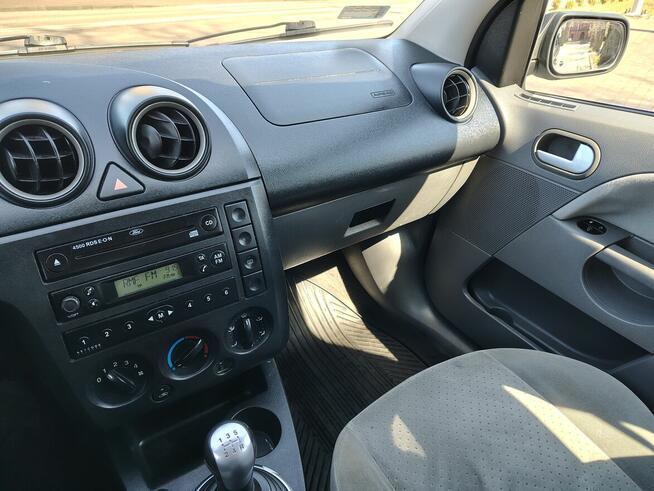 Ford Fiesta Ghia * 1.4 benzyna* 3800zł