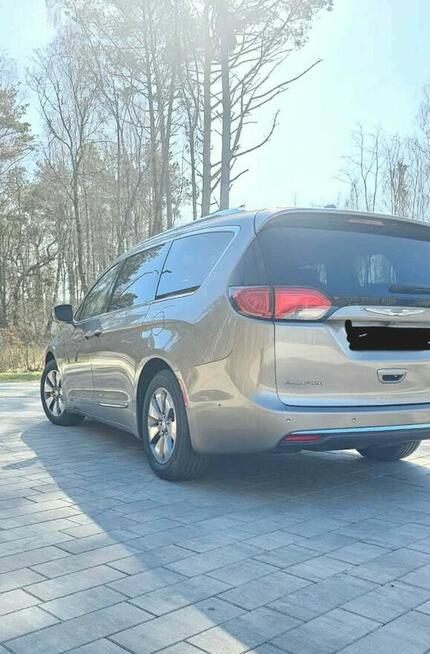 CHRYSLER PACIFICA Hybryda Plug In - dach panoramiczny