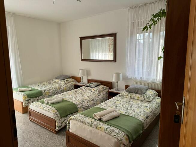 Noclegi dla pracowników – pokoje i apartamenty