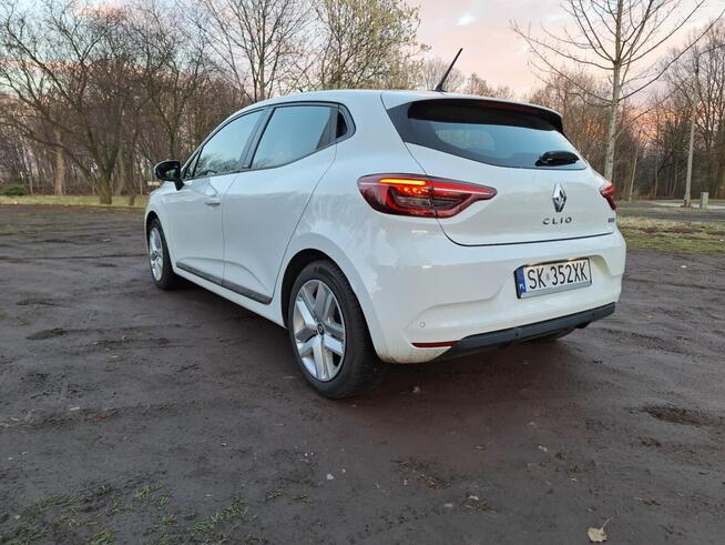 renault clio hybryda moc 1600 mały przebieg