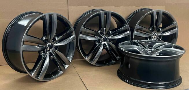 VW Touareg gen. I, II, II FL 9Jx20 ET57 5x130 7P6601025E