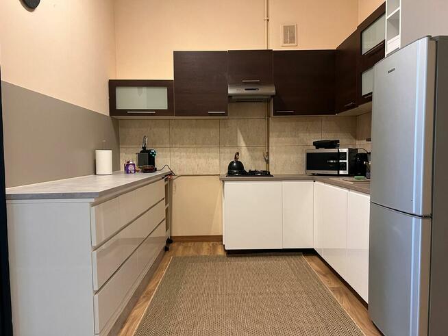 trzy pokoje jednoosobowe blisko pl. Grunwaldzkiego