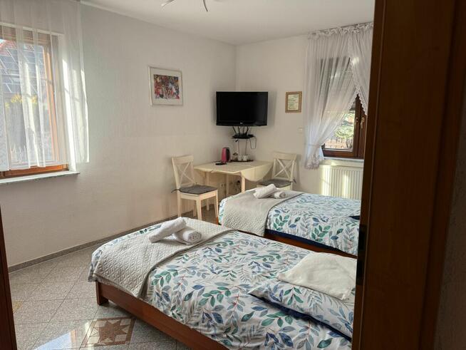 Noclegi dla pracowników – pokoje i apartamenty
