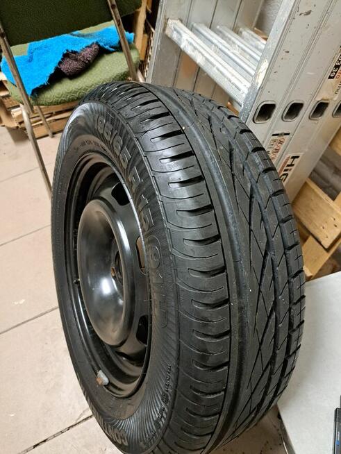 Opona 15 z felgom