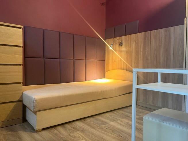 trzy pokoje jednoosobowe blisko pl. Grunwaldzkiego