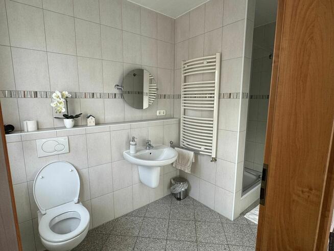 Noclegi dla pracowników – pokoje i apartamenty