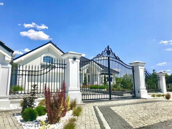 Słupy Dworkowe, Ogrodzenia Dworkowe, STYL I KLASA