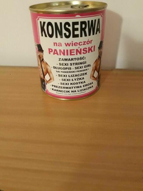 Upominek Konserwa na Wieczór Panieński super prezent