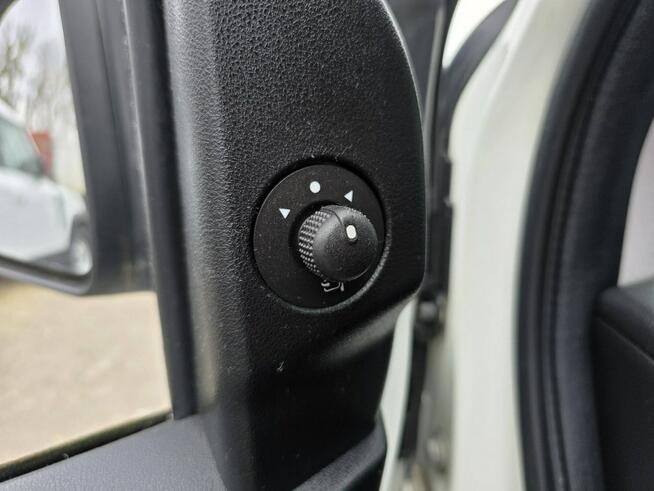 Fiat Doblo 1.6 Diesel 105 KM, Klimatyzacja, Komputer, Bluetooth, USB, AUX