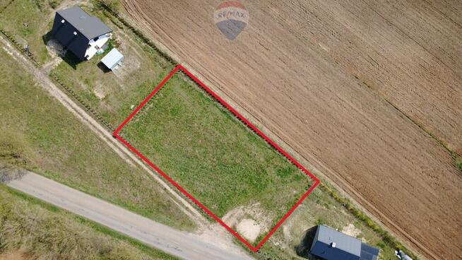 Działka budowlana 1241 m² Trzebiesławice