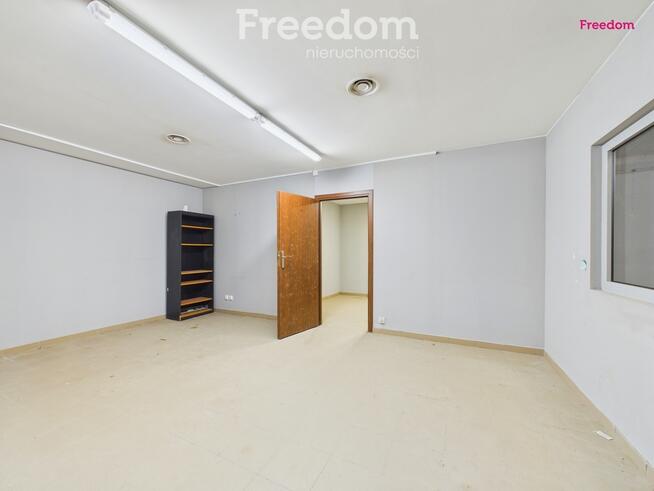 Na wynajem hala 1000m2 z pomieszczeniami biurowymi