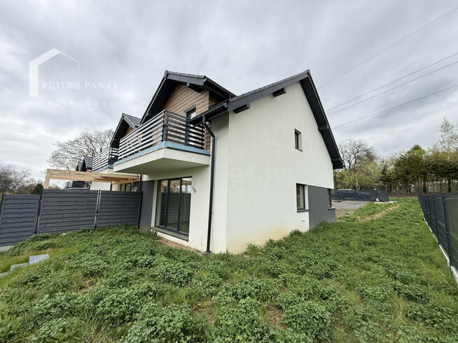 Dom Bielsko-Biała Komorowice Krakowskie, Dumna