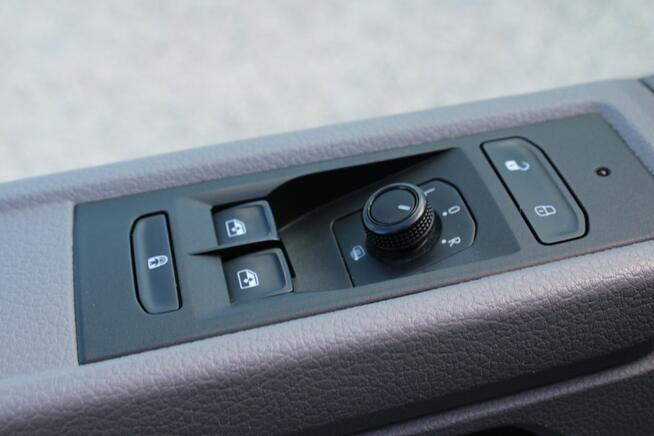 Volkswagen Transporter 9 miejscowy netto 105 609PLN Salon Polska LONG Gwarancja