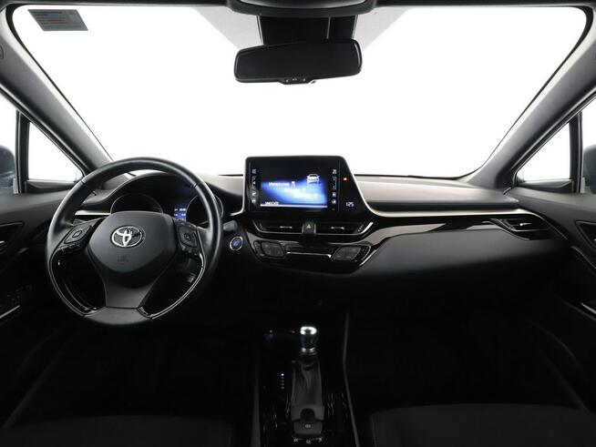 Toyota C-HR navi kamera grzane fotele ACC LED