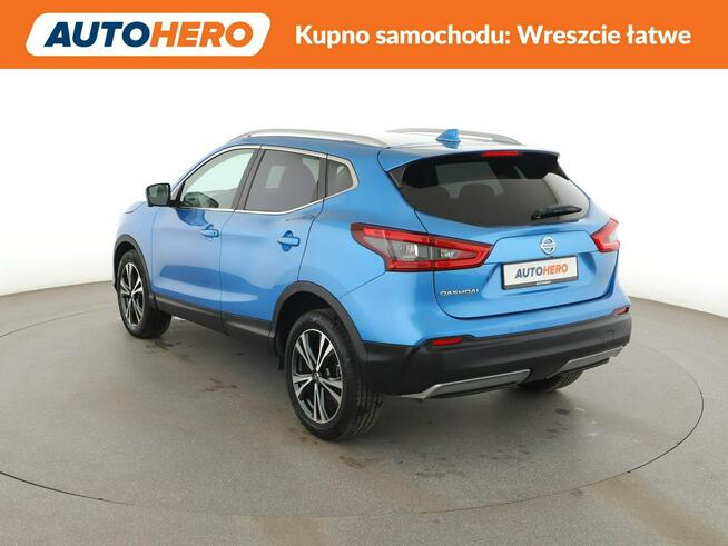 Nissan Qashqai automat panorama navi klima auto kamera i czujniki parkowania