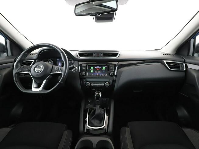 Nissan Qashqai automat panorama navi klima auto kamera i czujniki parkowania