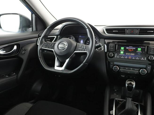 Nissan Qashqai automat panorama navi klima auto kamera i czujniki parkowania