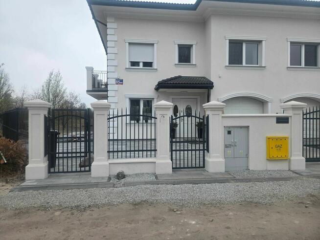 Ogrodzenia w Stylu Dworkowym , Ogrodzenia Betonowe ,Słupy