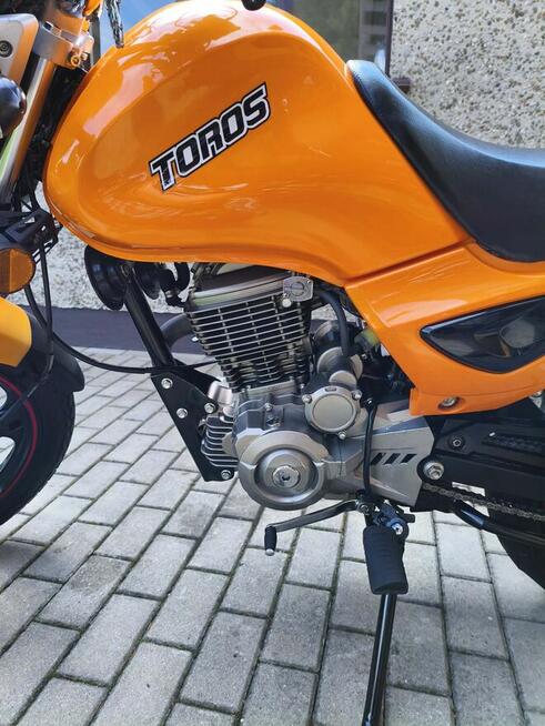 Motor Junak Zipp Toros 125
