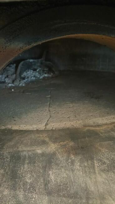 Piec do pizzy opalany drewnem CALABRIA – profesjonalny, kafl
