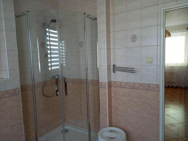 234m2 szeregowiec 5 pokoi, piwnica, garaż