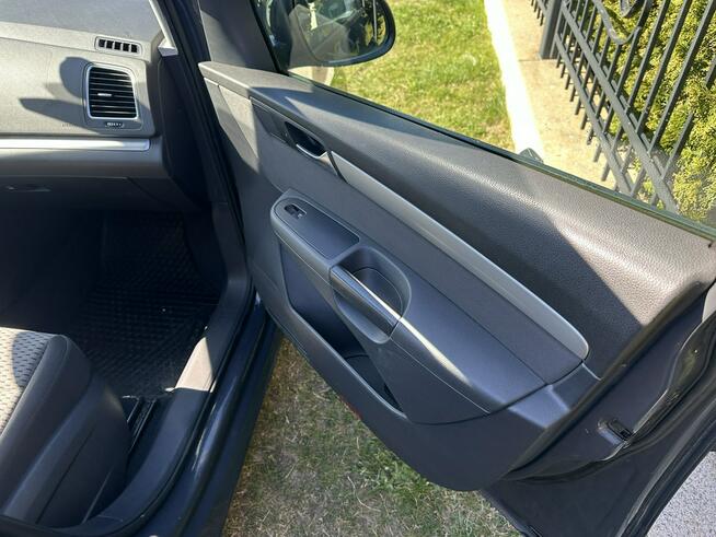 Volkswagen Sharan 7 miejsc, CLIMAtronic, hak, zadbany stan ,światła dzienne, isofix