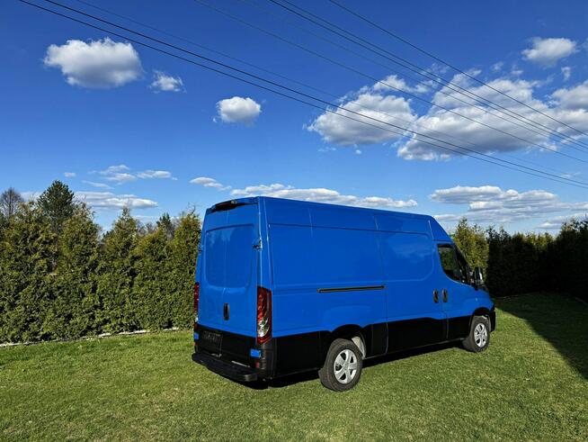 Iveco Daily 35S13 2,3 HPI 130KM Klima Tempomat Średni