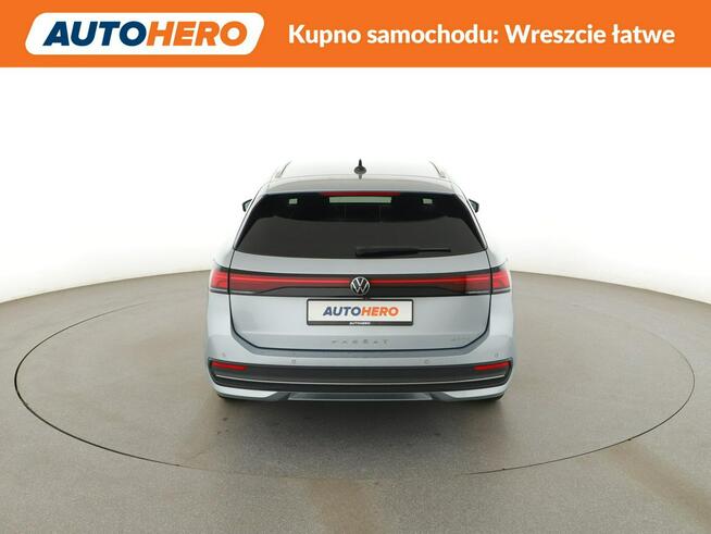 Volkswagen Passat Variant mHEV DSG full LED virtual cocpit navi grzane fotele kamery i czujniki