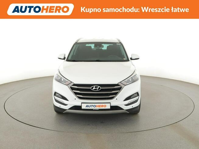 Hyundai Tucson automat 4x4 navi klima auto grzane fotele kamera i czujniki parkowania