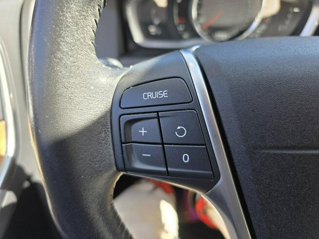Volvo XC 60 2.0 Benzyna 245 KM, Panorama, Skóra, Kamera, Bluetooth, Klima, Alu
