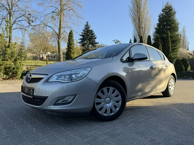 Opel Astra J 1.4 100KM | Klimatronik | Manual| Tempomat | LCD