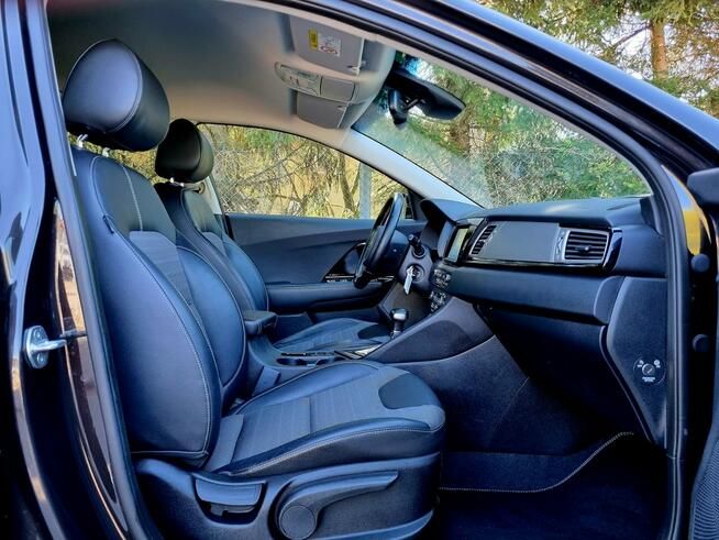 Kia Niro 1Wł Serwis LED Navi Kamera Parktronic ACC Climatronic Gwarancja