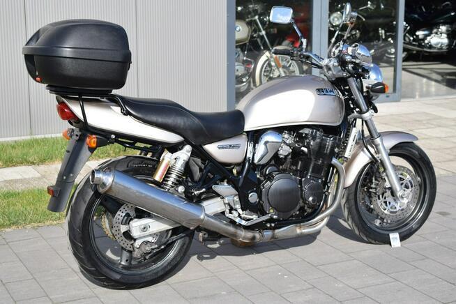 Suzuki GSX Inazuma 1 ręka, kufer centralny, cały w oryginale, dok. na km, z niemi