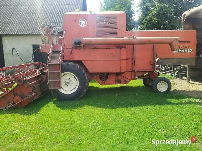 Kombajn zbożowy bizon ZO56