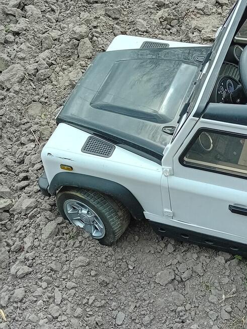 samochodzik Land Rover Chełm