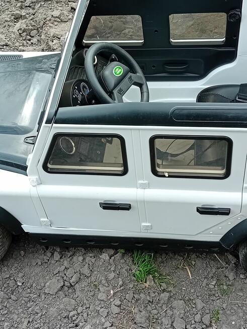 samochodzik Land Rover Chełm