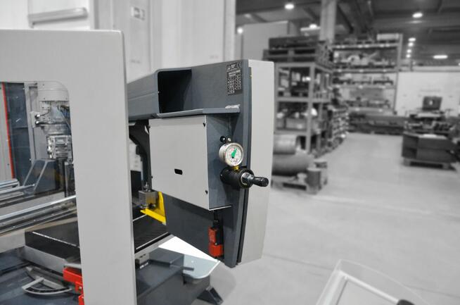 Przecinarka taśmowa do metalu BOMAR Workline 410.280 GANC -