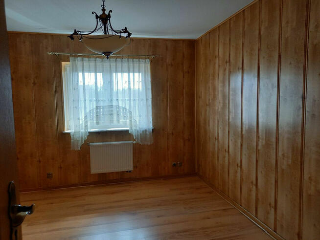 234m2 szeregowiec 5 pokoi, piwnica, garaż