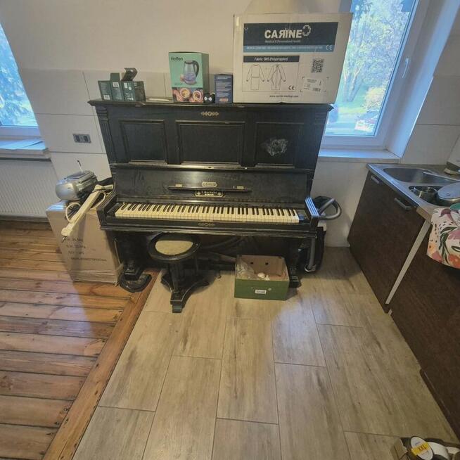 zabytkowe pianino marki Julius Machalet (Berlin) / J.A. Neum